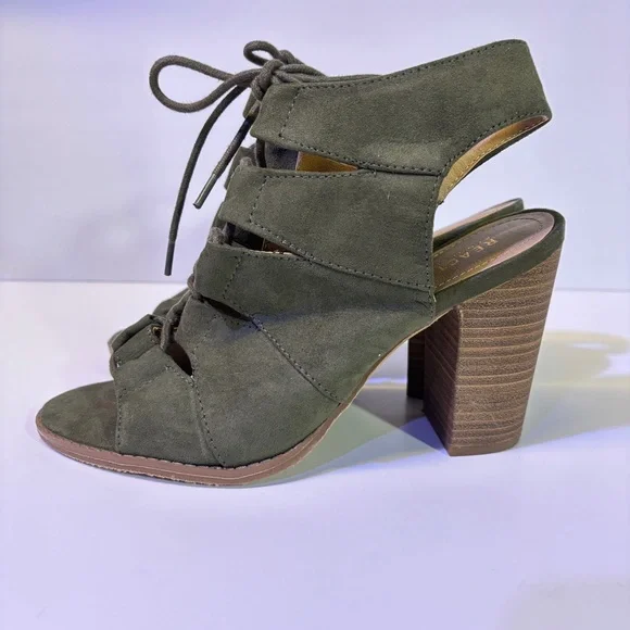 Olive Green Peep-Toe Heels with Chunky Heel - Picture 4 of 10